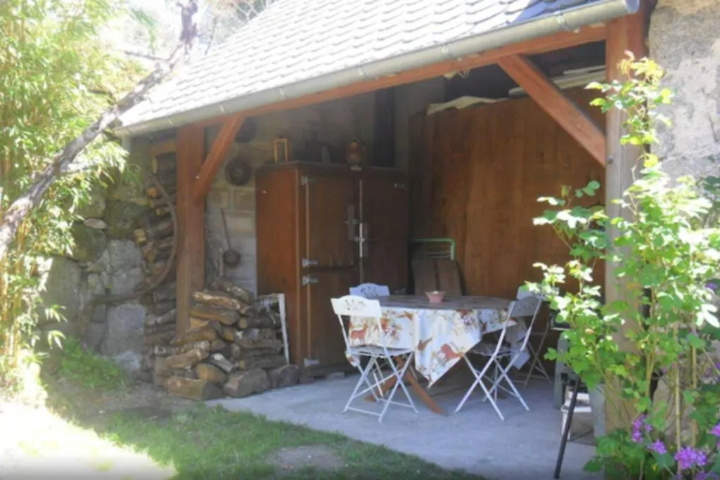 Vila L'Ostel Aveyronnais Golinhac 0*,